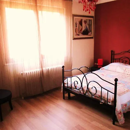 Privée , Près De L'hôpital Pasteur Et Gare