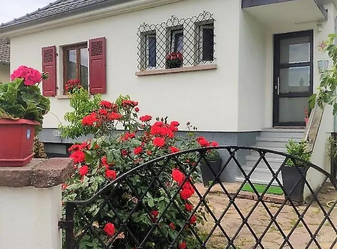 Privée , Près De L'hôpital Pasteur Et Gare *