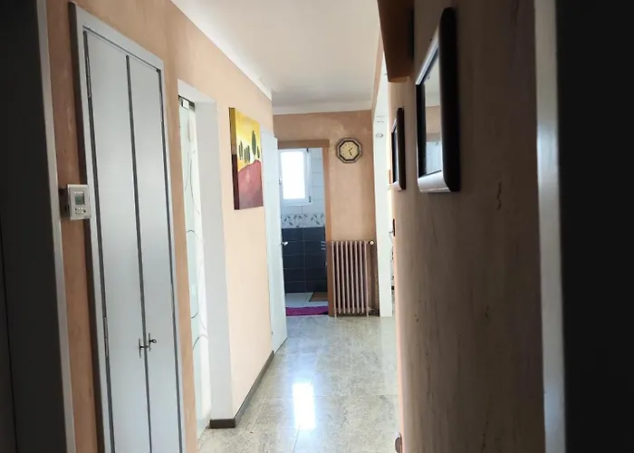 Alloggio in famiglia Privée , Près De L'hôpital Pasteur Et Gare