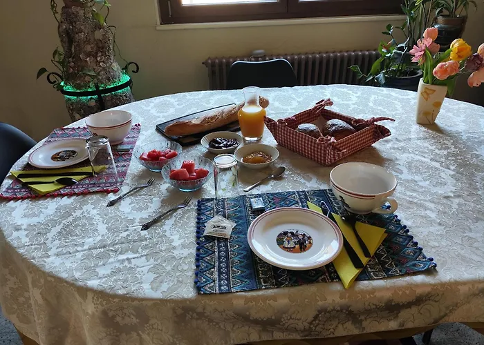 Alloggio in famiglia Privée , Près De L'hôpital Pasteur Et Gare